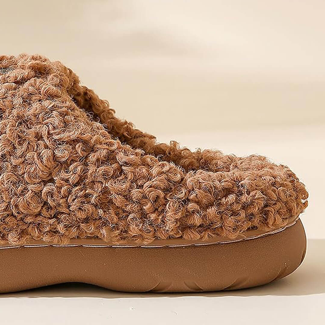 PeaNuzz™ Peanut Slippers