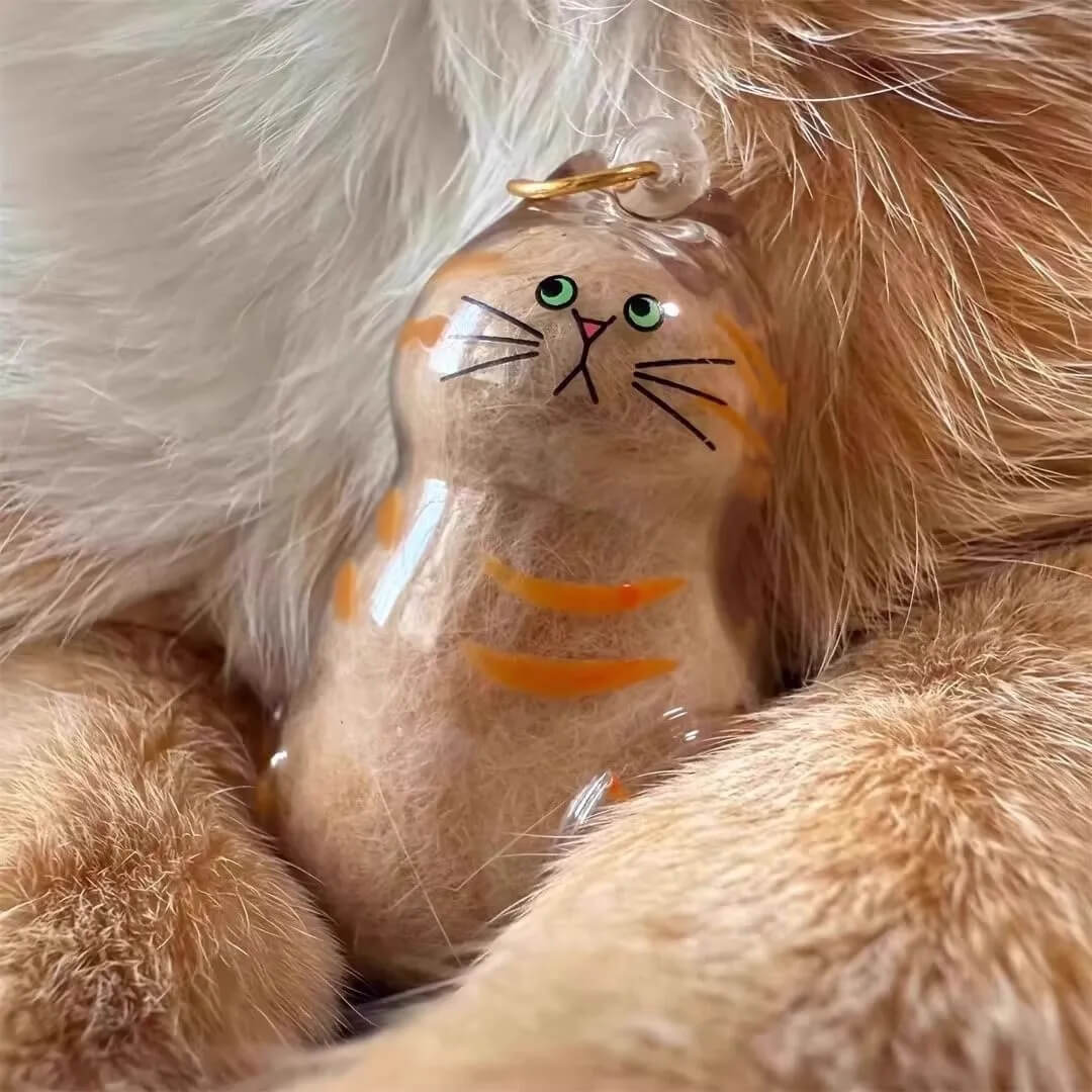Pawrtrait™ Pet Hair Keepsake Keychain